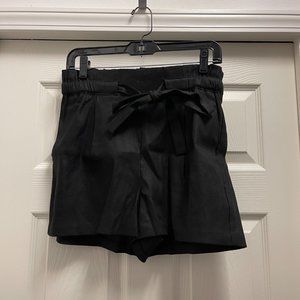 Express Shortie High Rise Shorts (M-Black)